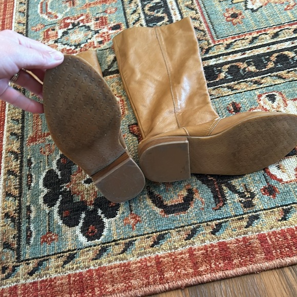 Tahari tall boots women’s 10 - Picture 4 of 5